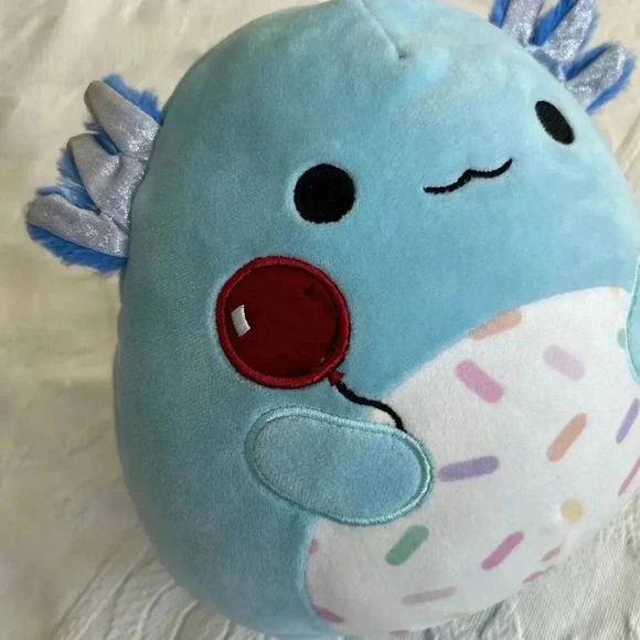 Squishmallows CLUTCH the Blue Axolotl w/ Balloon Sprinkles Exclusive Birthday - Picture 2 of 10